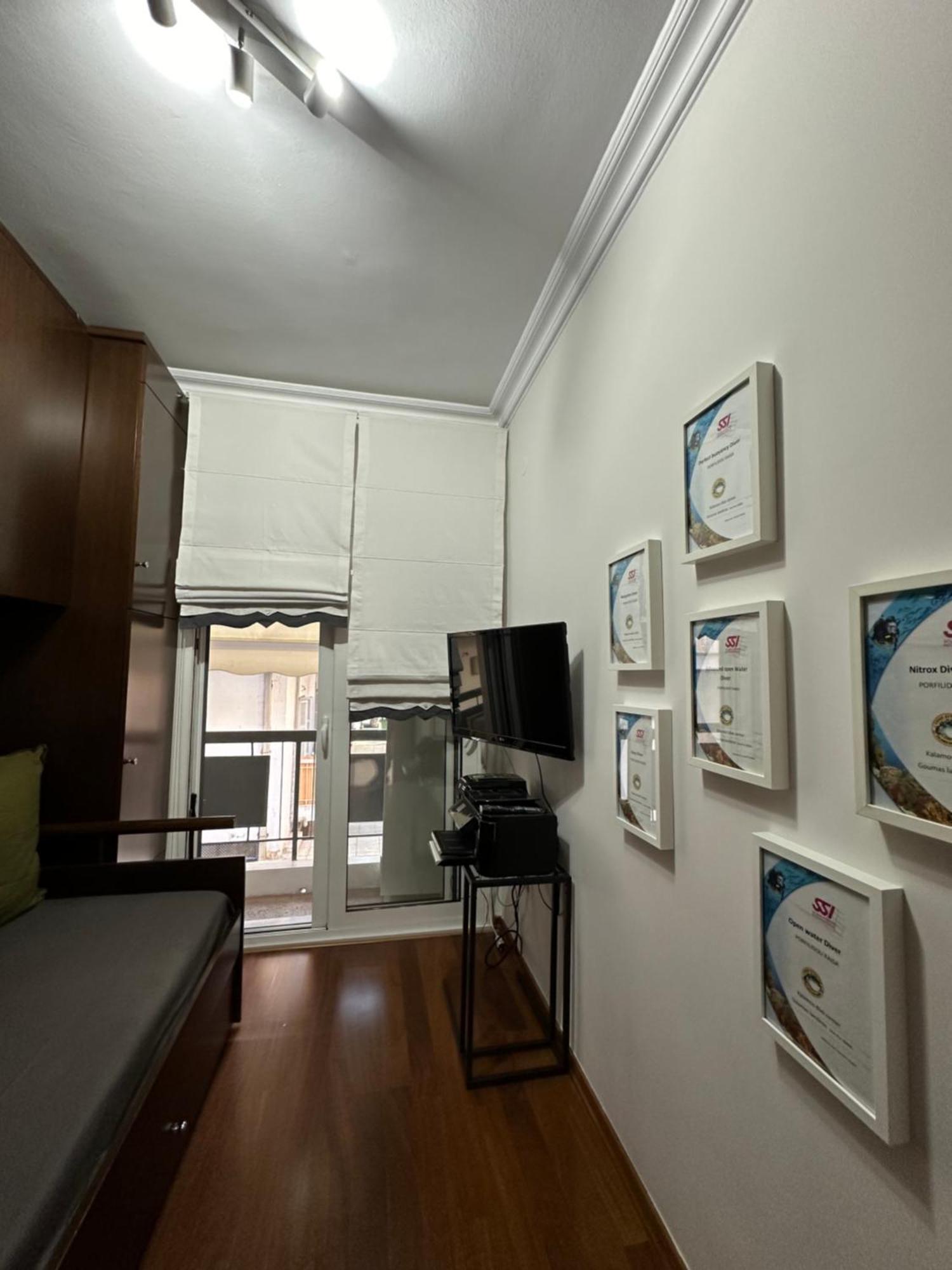 Thessaloniki, Four Seasons House Appartement Buitenkant foto