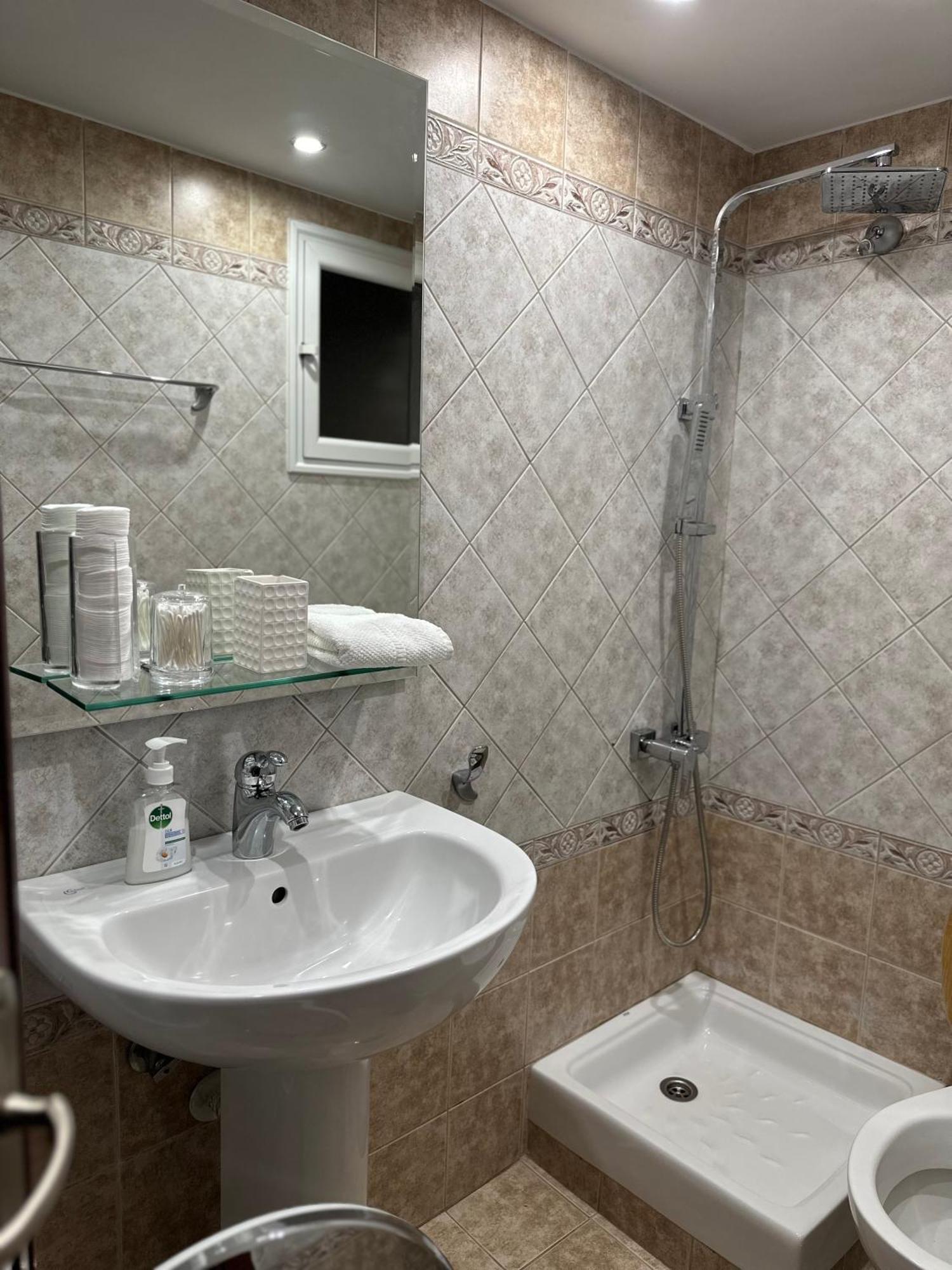 Thessaloniki, Four Seasons House Appartement Buitenkant foto